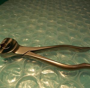 MEDICON 14.30.76 MAX 2mm 5/64" Surgical Orthopedic Wire Cutter (LAM-2237)