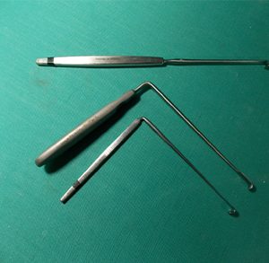 LOT OF 3 SURGICAL RETRACTOR (LAM-2471)