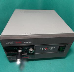 LUXTEC MODEL 9100 XENON LIGHT SOURCE (LAM-2392)