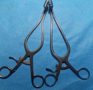 LOT OF 2 PRINCETON 19670-24 3 x 4 PRONGS RETRACTOR 9 1/4" (LAM-2592)